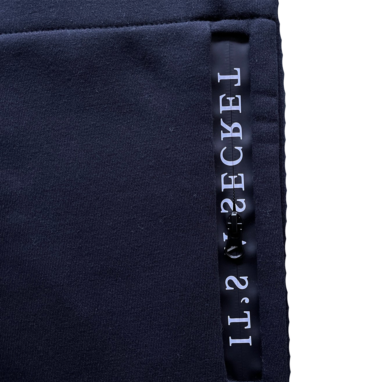 TRAPSTAR CHENILLE DECODED 2.0 HOODED TRACKSUIT-BLACK REVOLUTION EDITION