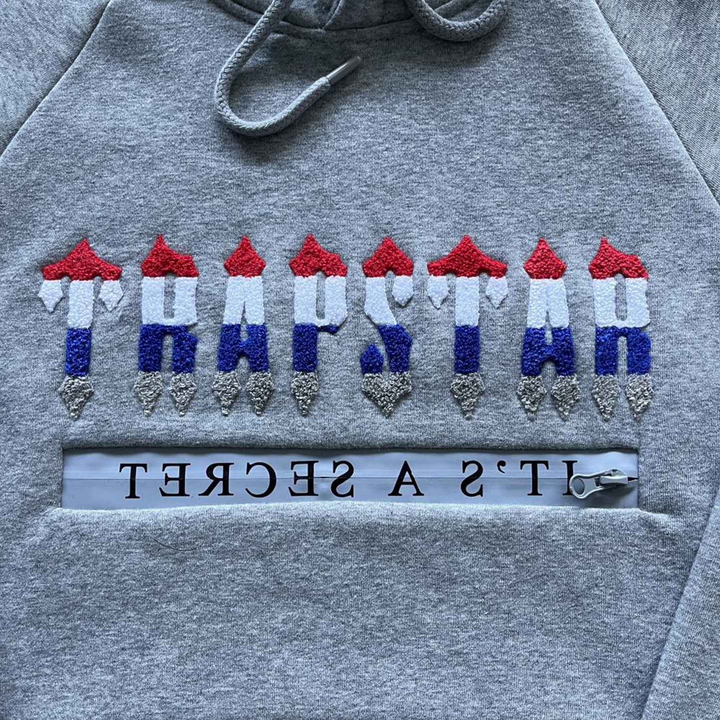 TRAPSTAR CHENILLE DECODED 2.0 HOODED TRACKSUIT-GREY REVOLUTION EDITION